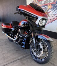 FLHXSE 2024 CVO™ Street Glide® thumb 2