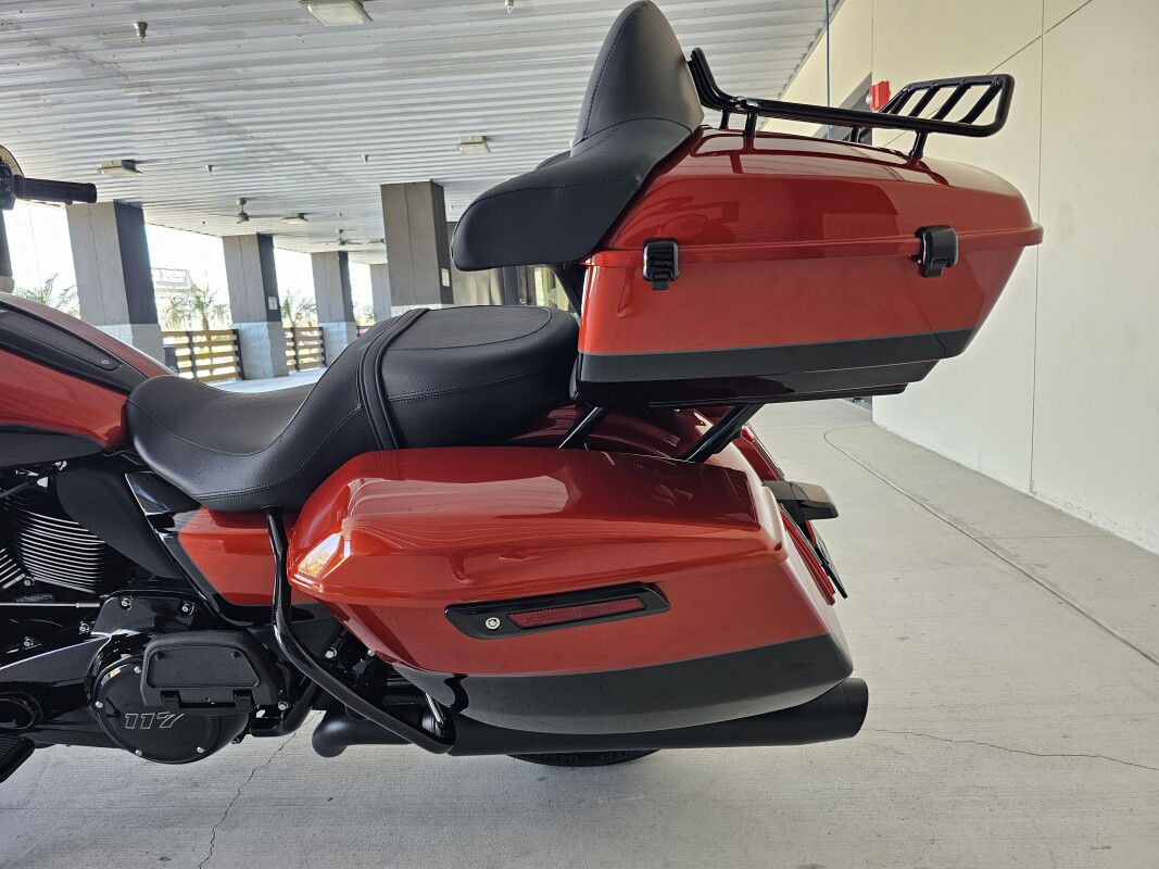 2025 Harley-Davidson Street Glide - Photo 10