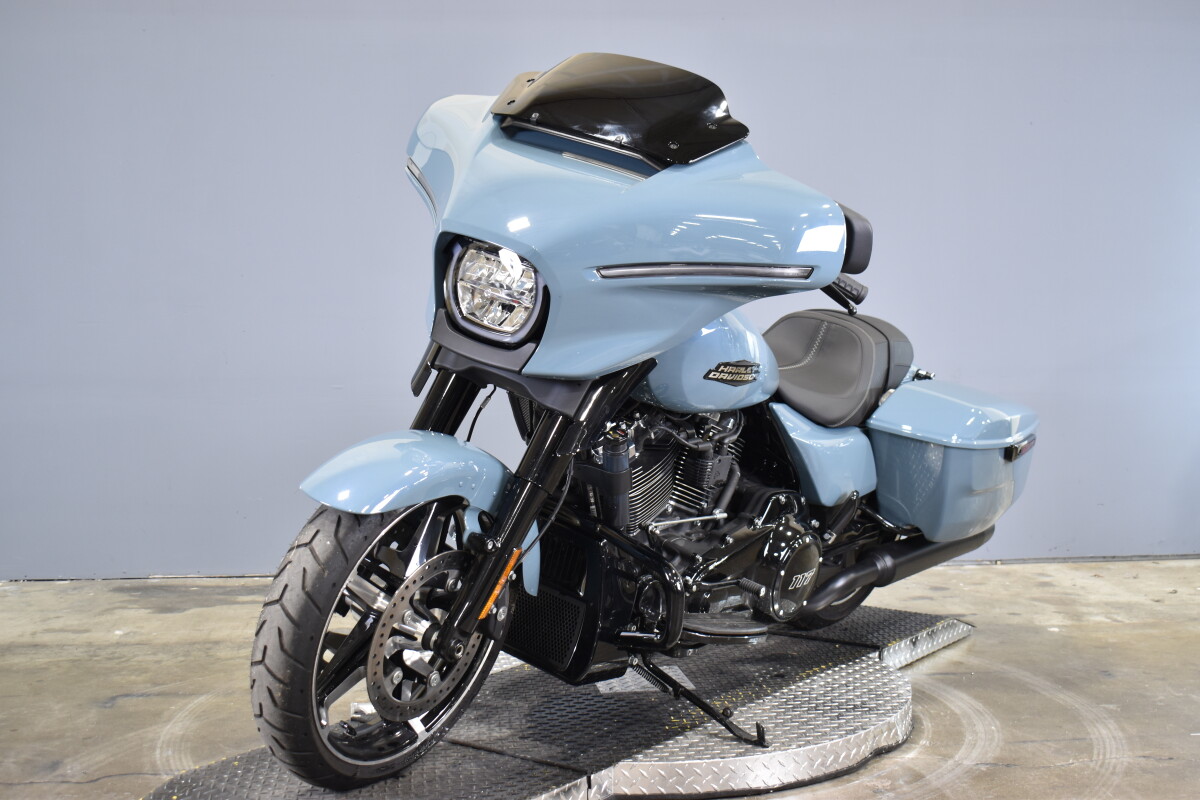2024 Harley-Davidson Street Glide FLHX - Photo 4