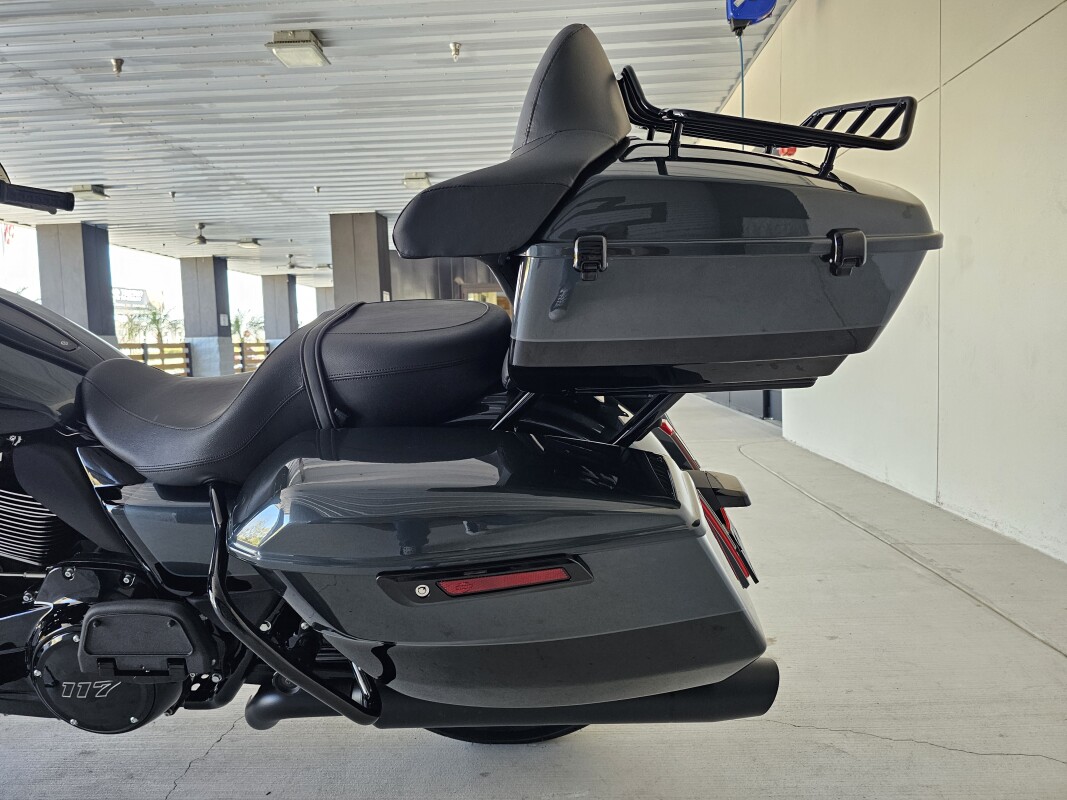 2025 Harley-Davidson Street Glide - Photo 10