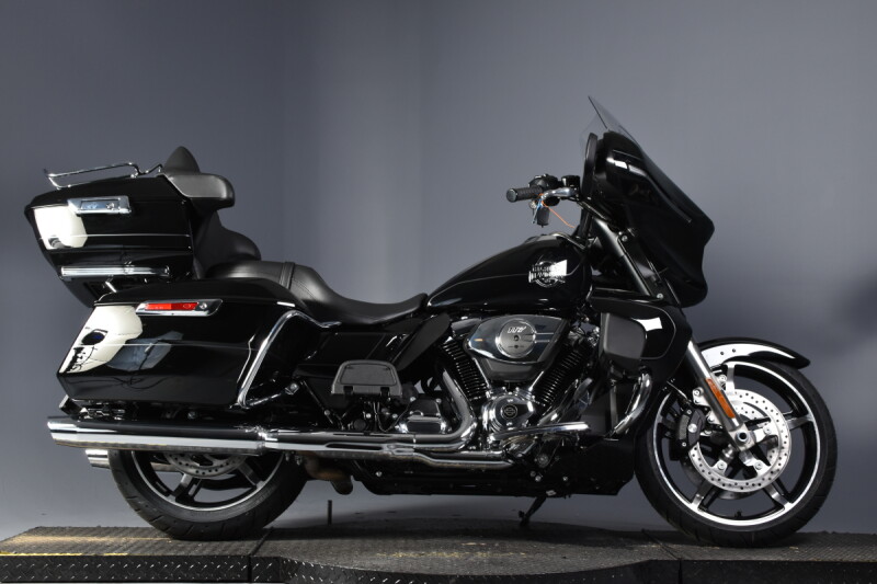 2025 Harley-Davidson® Street Glide Ultra