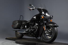 2021 Harley-Davidson® Heritage Classic 114 FLHCS thumb 2
