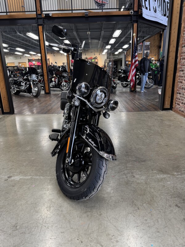 2025 Harley-Davidson Heritage Classic FLHC - Photo 6