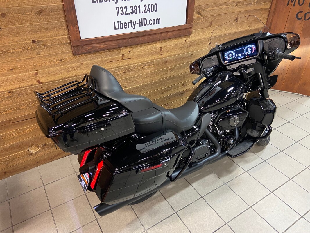 2025 Harley-Davidson Street Glide Ultra Vivid Black FLHXU - Photo 7