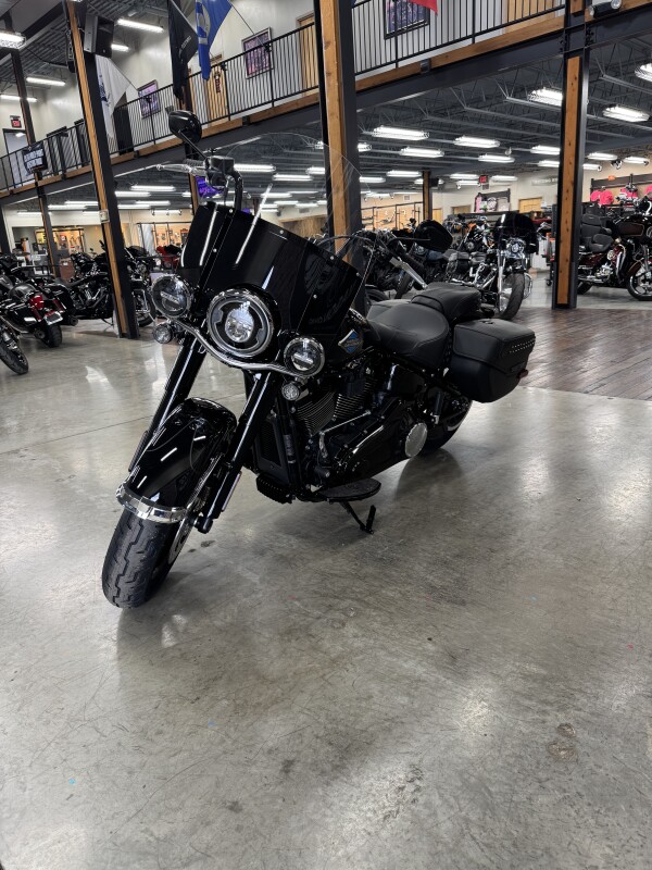 2025 Harley-Davidson Heritage Classic FLHC - Photo 5