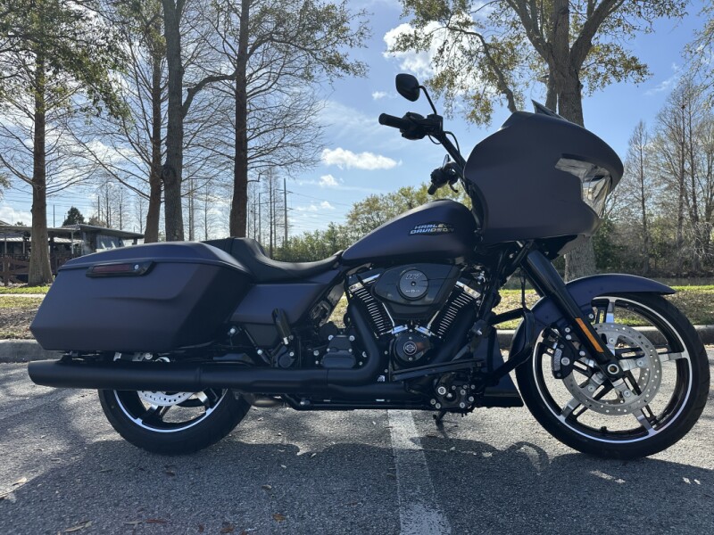 2025 Harley-Davidson<sup>®</sup> Road Glide®