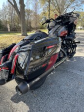 2025 Harley-Davidson<sup>®</sup> CVO™ Road Glide® ST thumb 1