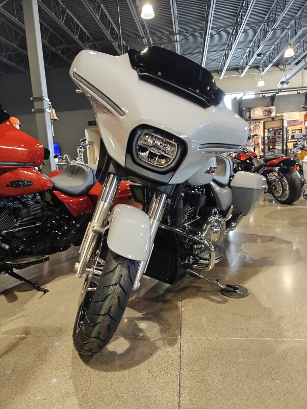 2025 Harley-Davidson Street Glide Billiard Grey - Photo 2