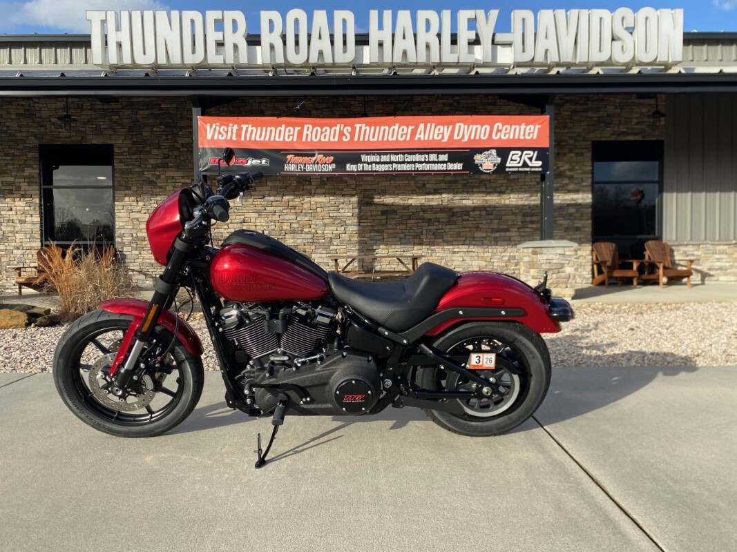 2024 Harley-Davidson® Heritage Classic Atlas Silver Metallic