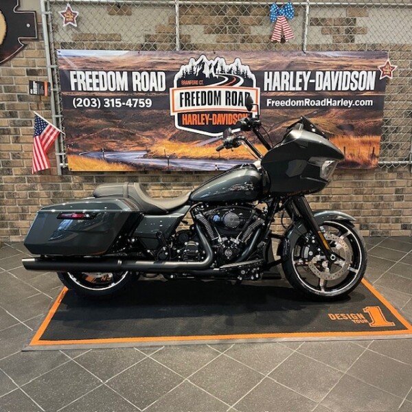 2025 Road Glide® (FLTRX)
