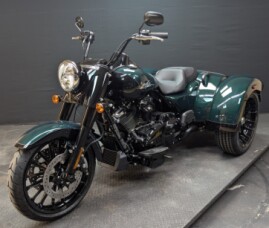 Harley-Davidson<sup>®</sup> Freewheeler<sup>®</sup> 2024 FLRT ALPINE GRN/ BLK thumb 1
