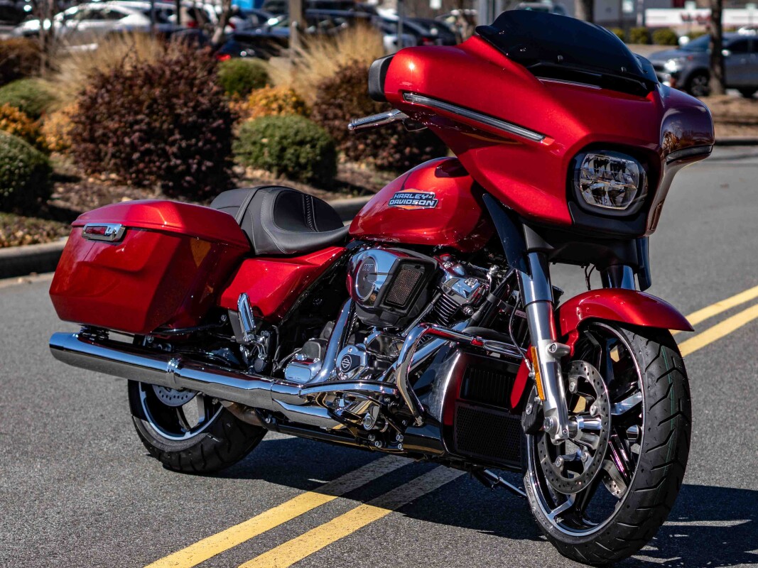 FLHX 2025 Street Glide - Photo 7