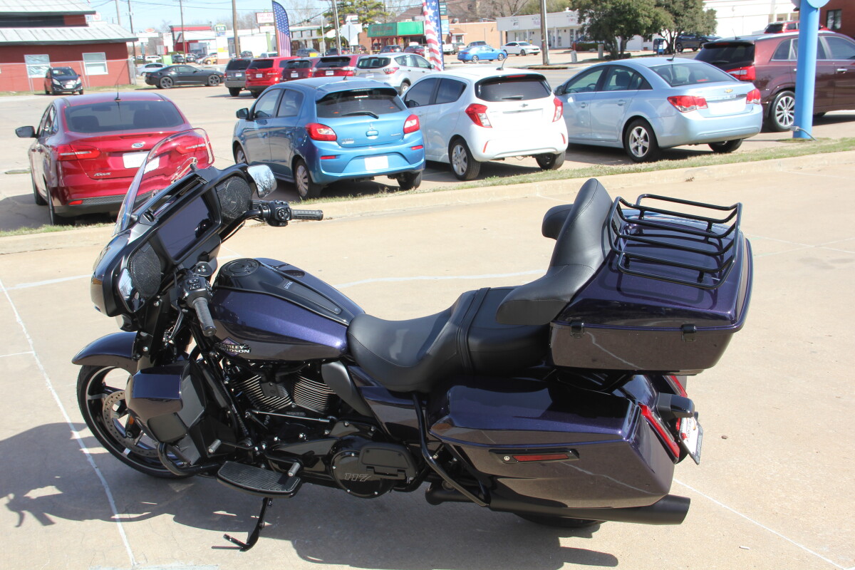 2025 Harley-Davidson Street Glide Ultra Mystic Shift - Black Finish - Photo 7