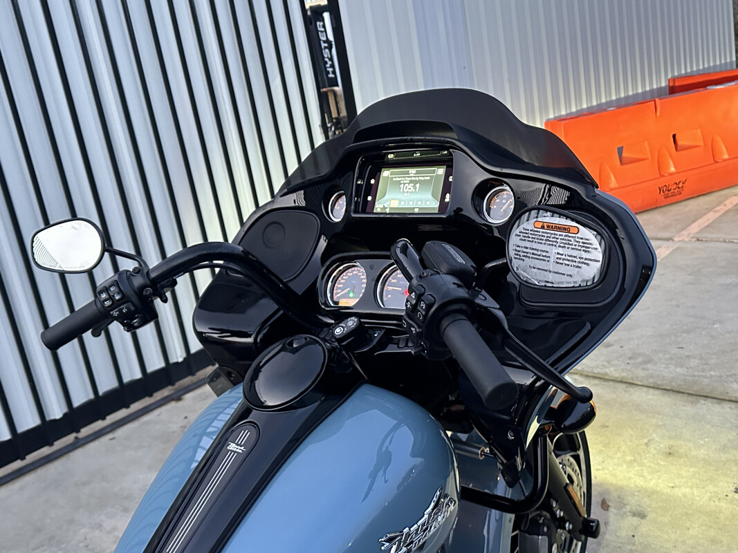 Harley-Davidson Road Glide 3 2024 FLTRT 84564434 SHARKSKIN W/ PINSTRIPE - Photo 10