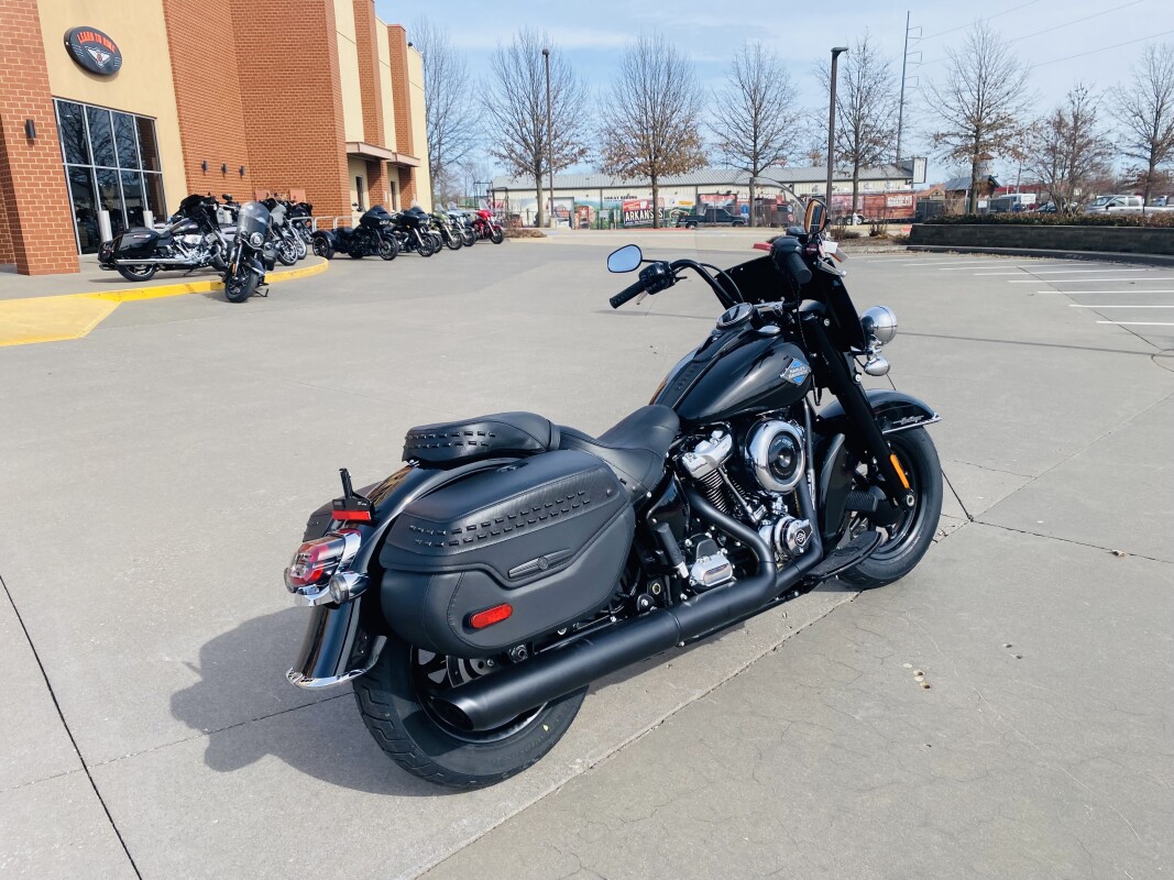2025 Harley-Davidson Heritage Classic FLHC - Photo 4