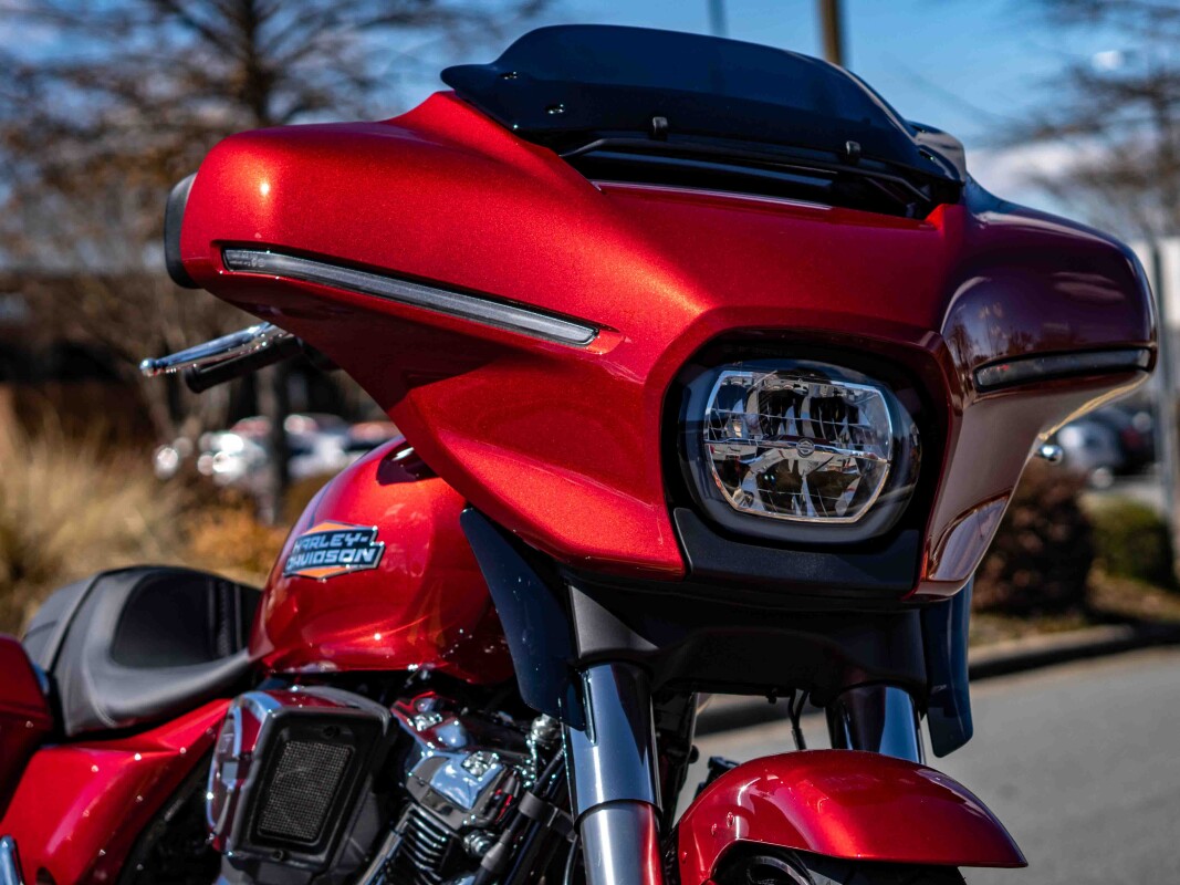 FLHX 2025 Street Glide - Photo 8
