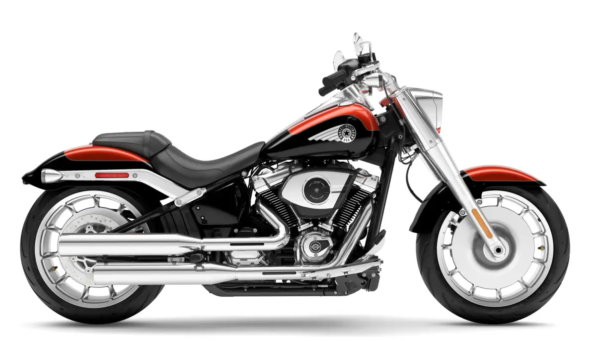 2025 Harley-Davidson<sup>®</sup> Fat Boy<sup>®</sup> Whiskey Fire / Vivid Black - Black Finish