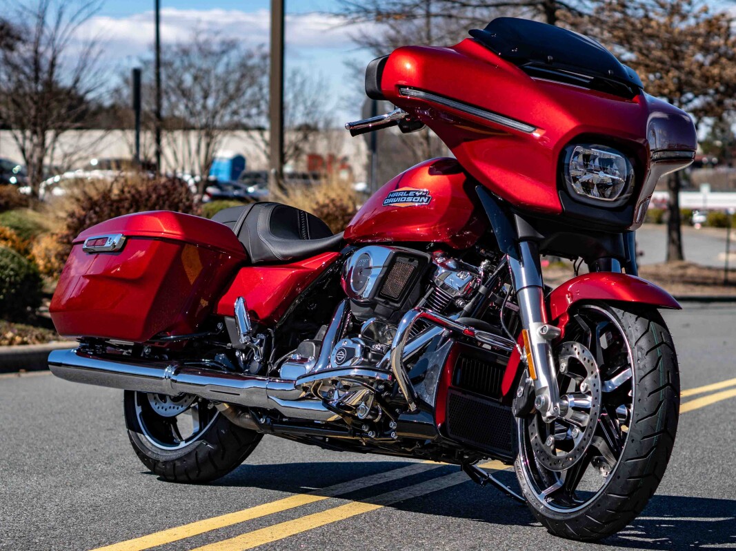 FLHX 2025 Street Glide - Photo 6