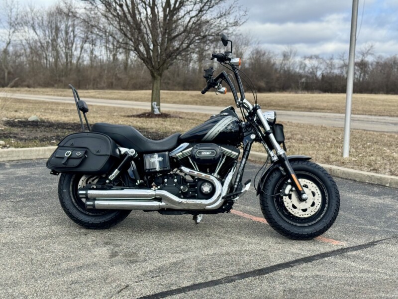 2017 Harley-Davidson<sup>®</sup> Fat Bob<sup>®</sup> Vivid Black