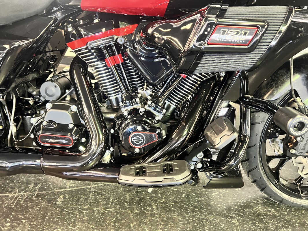2025 Harley-Davidson CVO Road Glide ST Hot Lap FLTRXSTSE - Photo 4