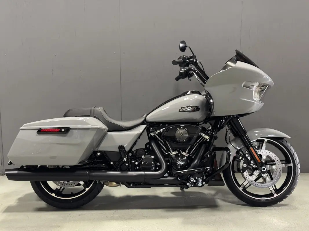FLTRX 2025 Road Glide