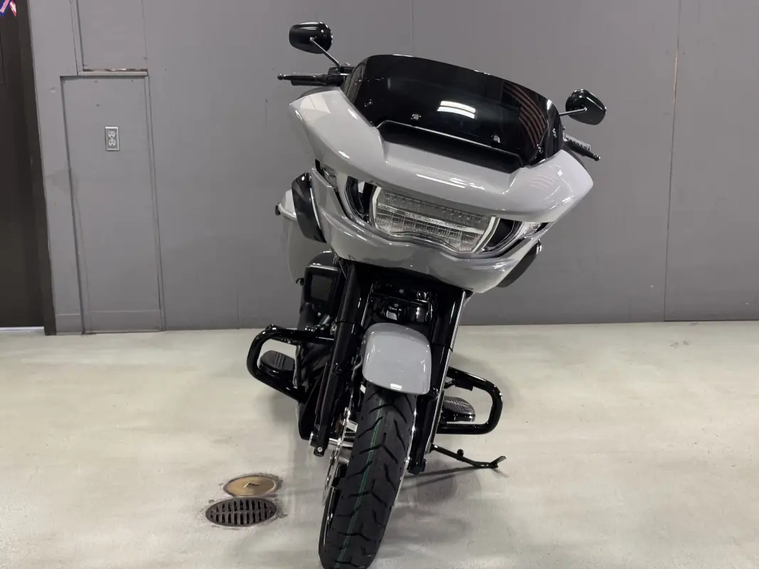 FLTRX 2025 Road Glide - Photo 7