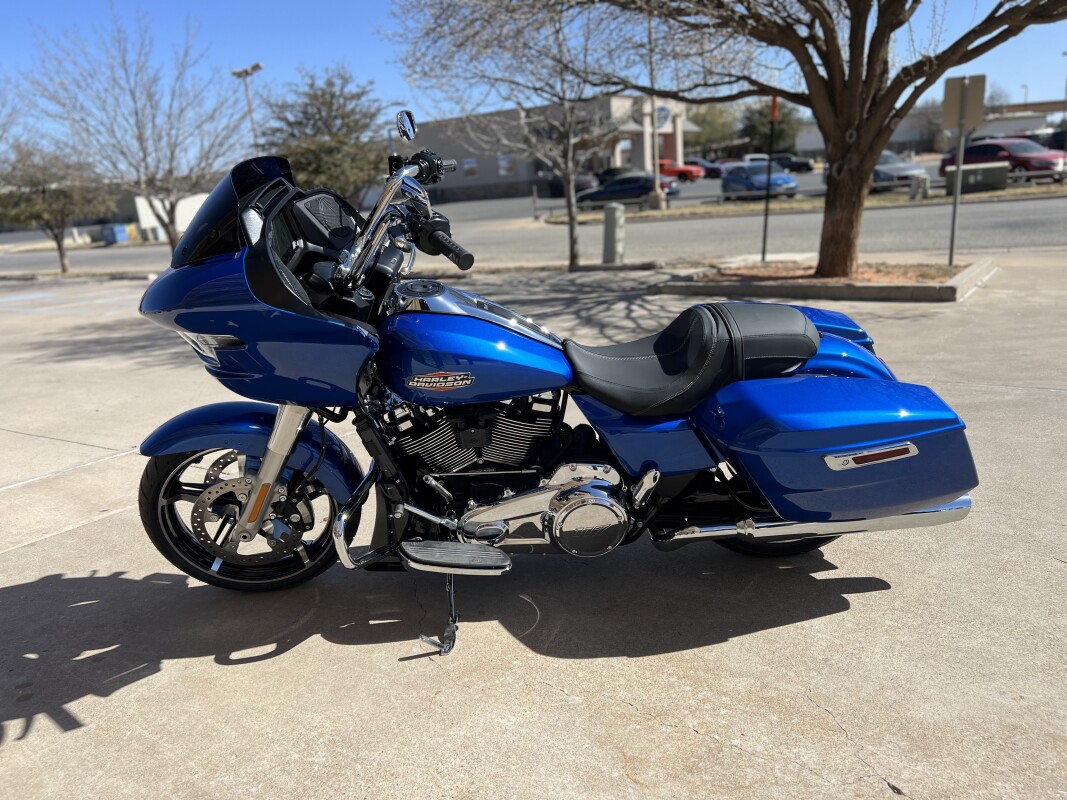 2025 Harley-Davidson Road Glide Blue Burst - Photo 5
