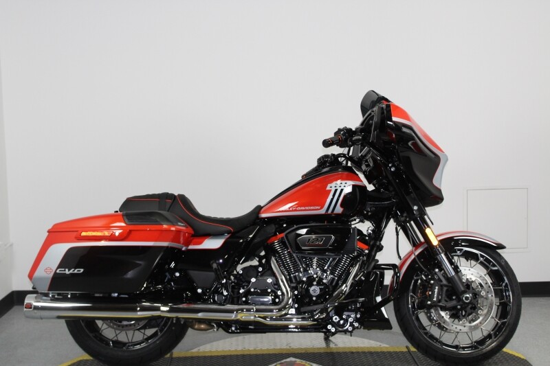 Harley-Davidson CVO Street Glide 2024 FLHXSE 84562323 LEGENDARY ORNG W/ PINSTRIPE