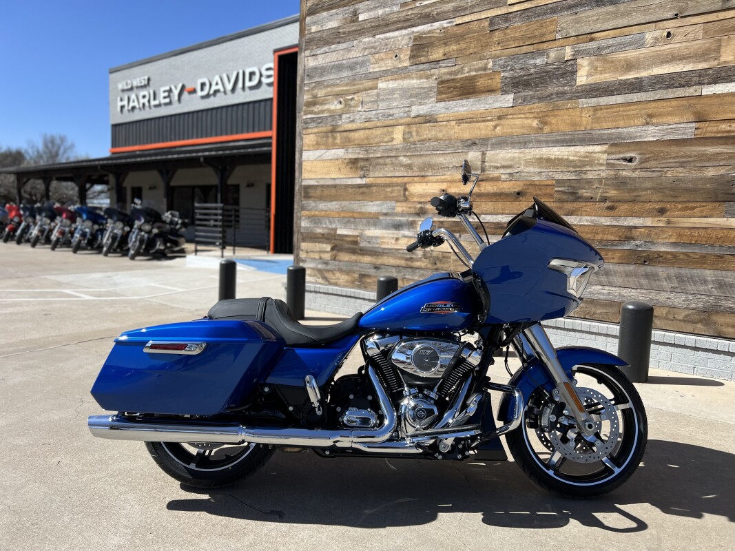 2025 Harley-Davidson Road Glide Blue Burst