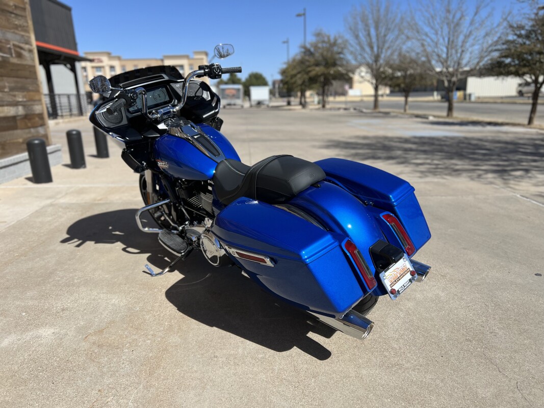 2025 Harley-Davidson Road Glide Blue Burst - Photo 6