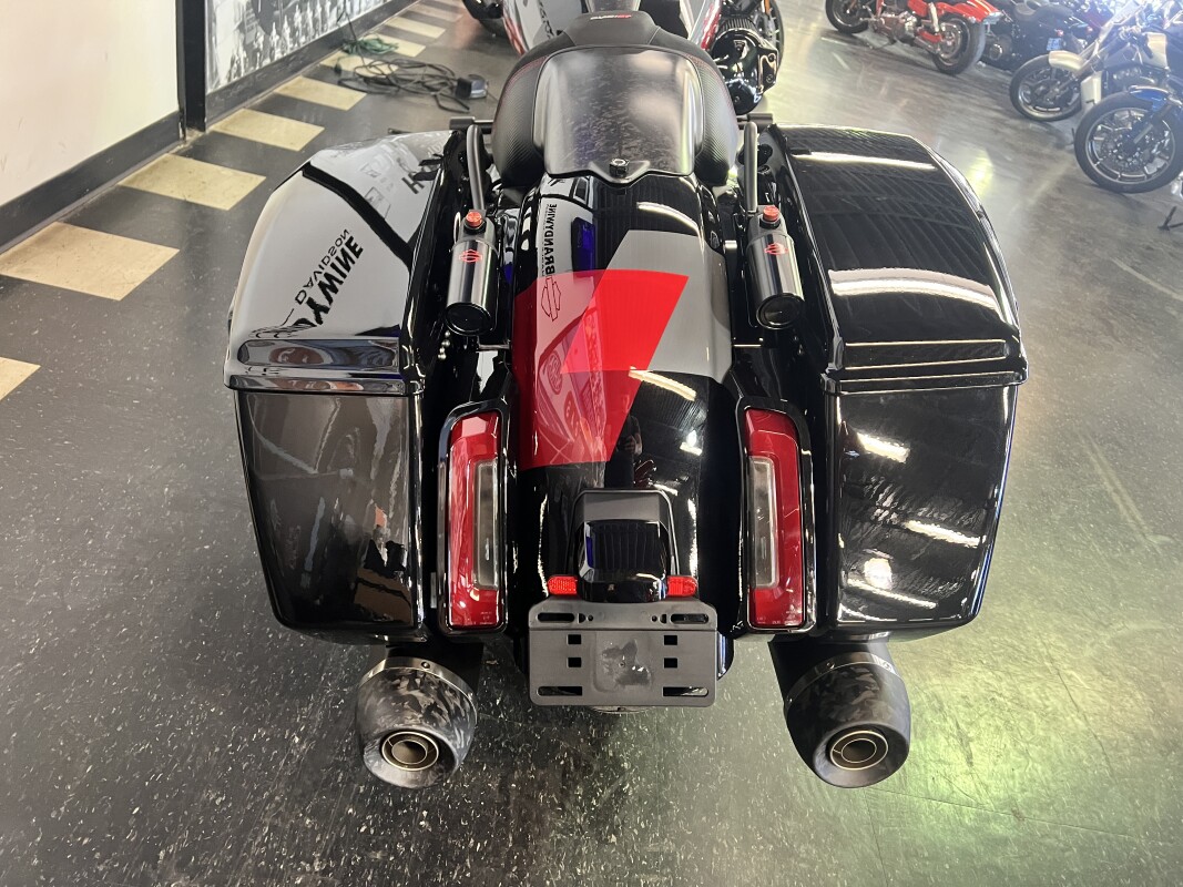 2025 Harley-Davidson CVO Road Glide ST Hot Lap FLTRXSTSE - Photo 9