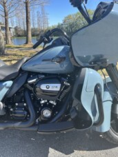 2024 Harley-Davidson<sup>®</sup> Road Glide<sup>®</sup> Limited thumb 2