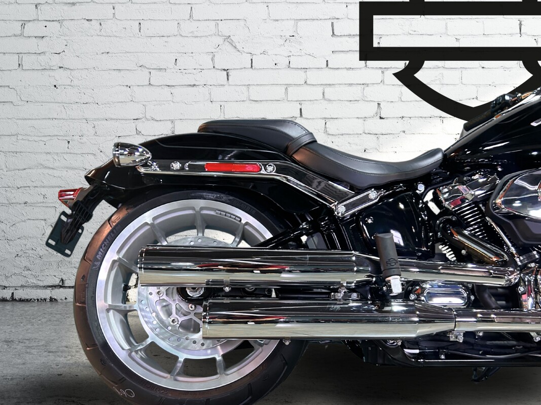 2025 Harley-Davidson Fat Boy Vivid Black - Photo 5