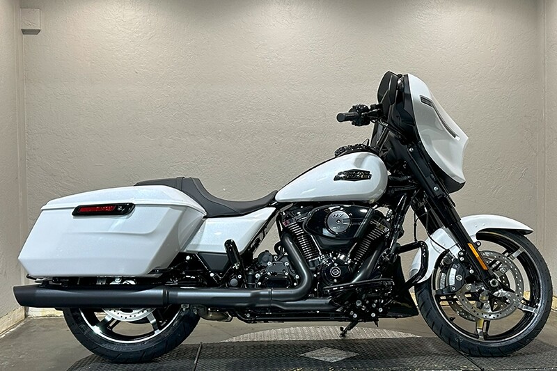 Harley-Davidson Street Glide 2025 FLHX 84565376 WHITE ONYX PRL
