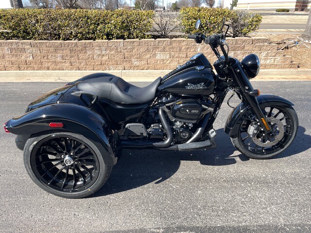 Harley-Davidson Freewheeler 2024 FLRT Vivid Black
 NOW ONLY $28,499