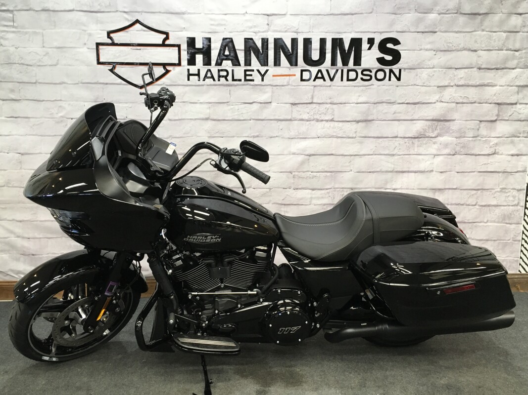 2025 Harley-Davidson Road Glide Vivid Black FLTRX - Photo 6