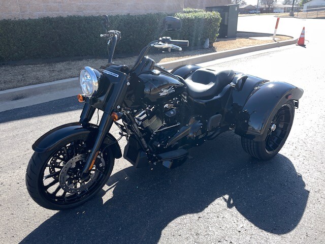Harley-Davidson Freewheeler 2024 FLRT Vivid Black
 NOW ONLY $28,499 - Photo 7