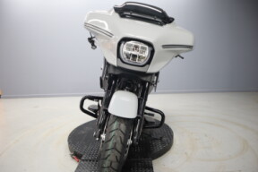 2025 Harley-Davidson® Street Glide® FLHX thumb 1