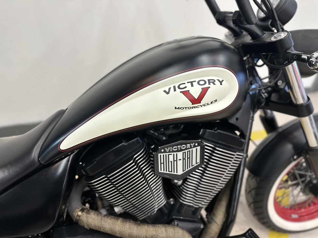 2013 Victory Highball Black/White - Photo 7