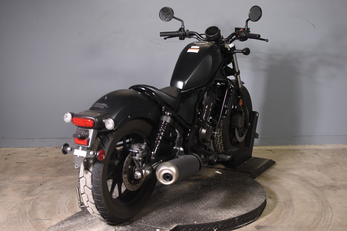 Used 2023 Honda Cmx300 (rebel 300) - Photo 10