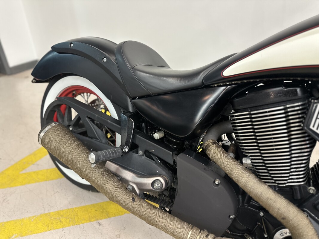 2013 Victory Highball Black/White - Photo 9