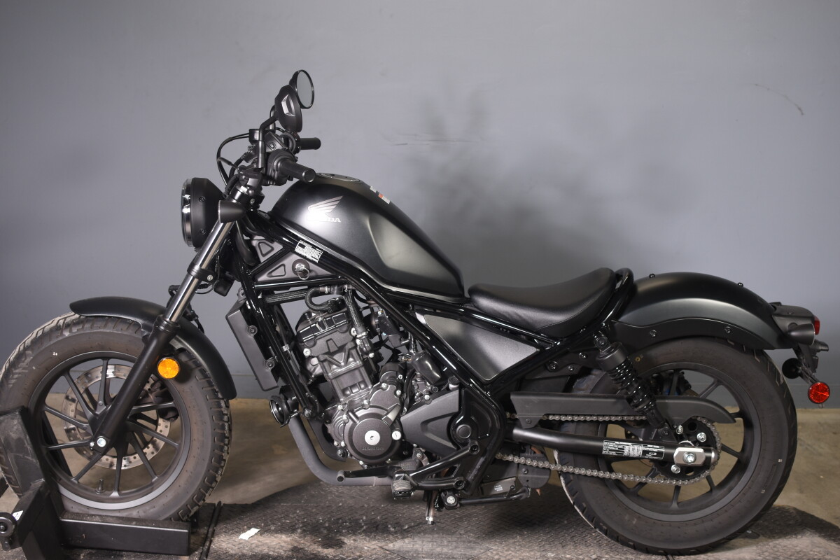 Used 2023 Honda Cmx300 (rebel 300) - Photo 5