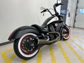  2013 Victory Highball Black/White thumb 2