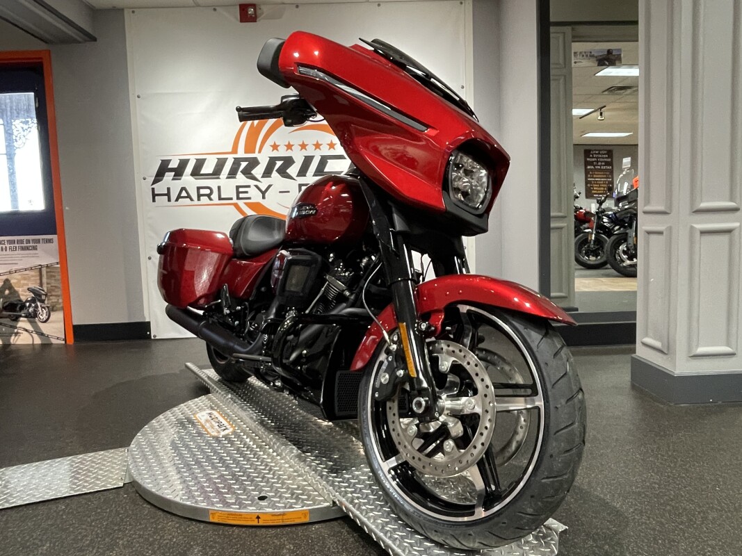 2025 Harley-Davidson Street Glide - Photo 2