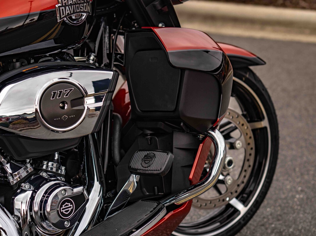 FLHXU 2025 Street Glide Ultra - Photo 9