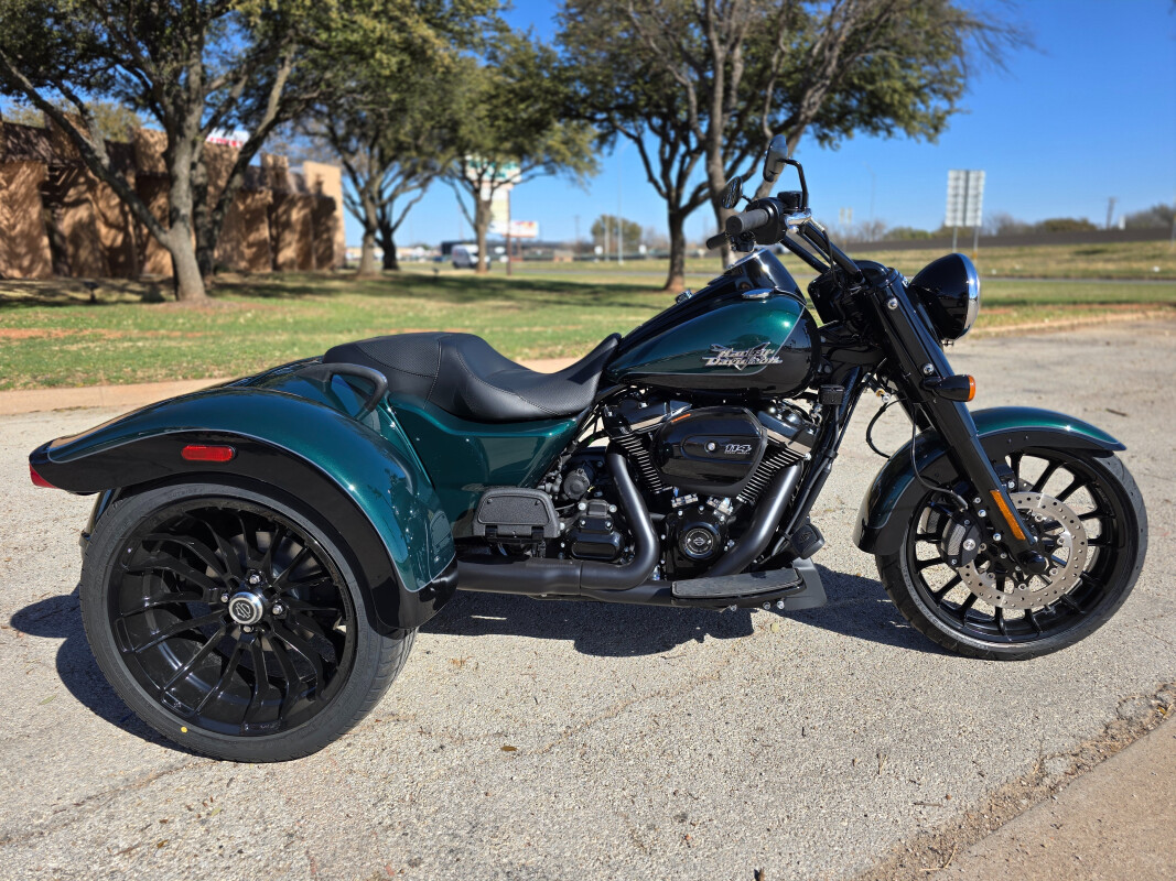 2024 Harley-Davidson Freewheeler
