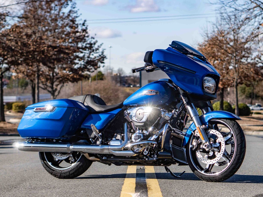 FLHX 2025 Street Glide - Photo 2