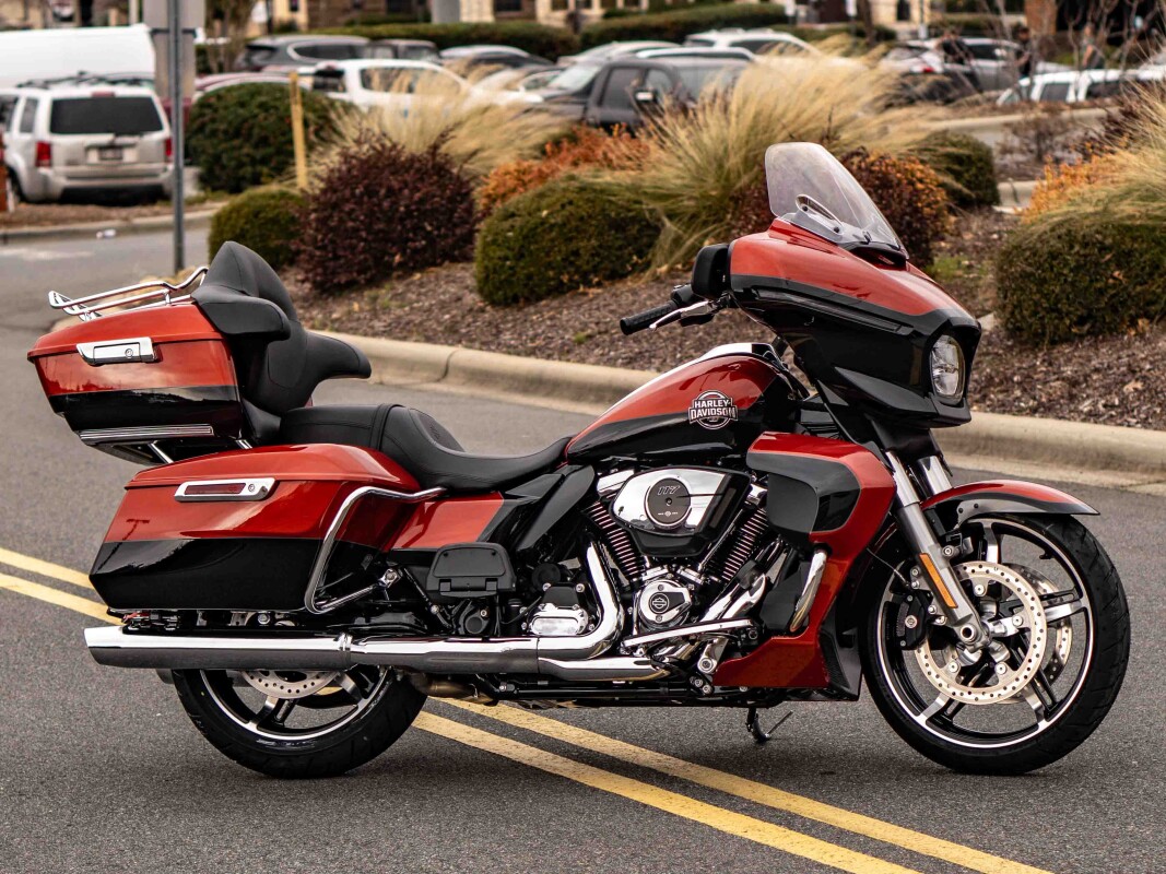 FLHXU 2025 Street Glide Ultra - Photo 5