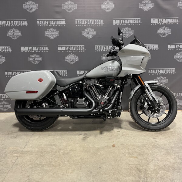 Harley-Davidson レディーM値下げ 3.99% APR & 0% Down | Victoriaville Harley Davidson®