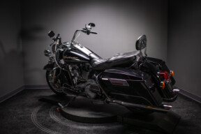 2010 Road King® (FLHR) thumb 0